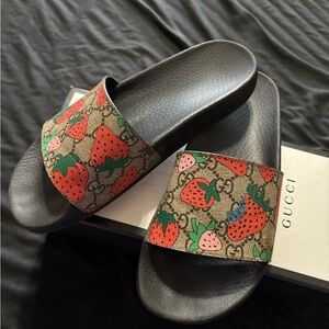 Gucci Strawberry Print Slides